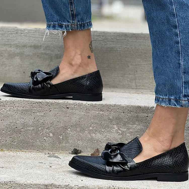 Trisha | Women's Pointed Toe Bow Detail Slip-On Loafers