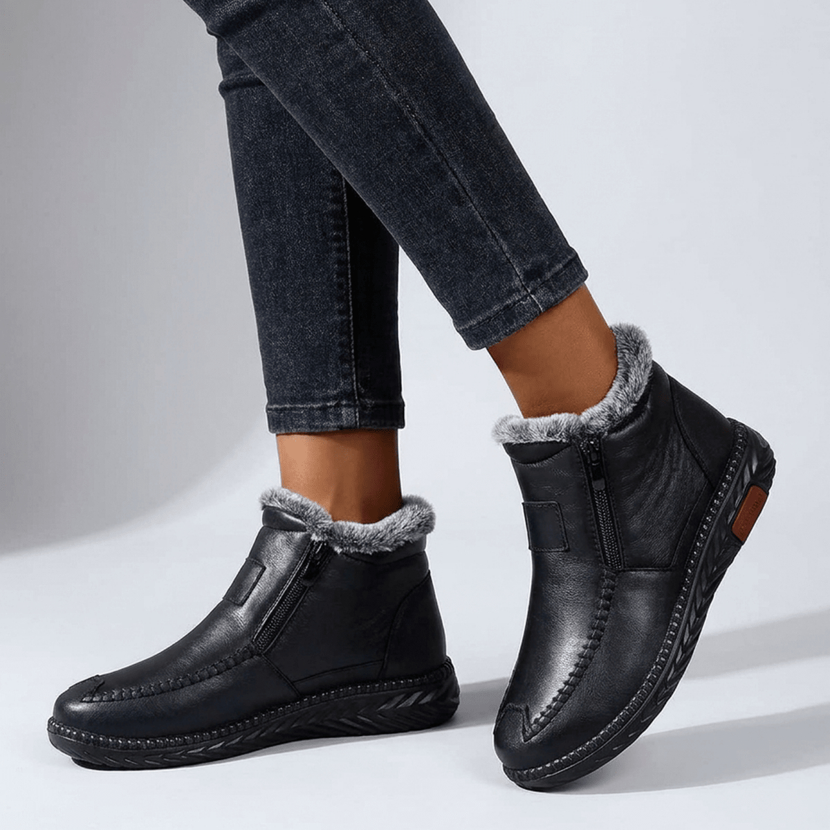 ITERPUB::cold-lorivane-16502976512349::01-hero_a_footwear