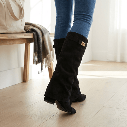 ITERPUB::cold-lorivane-16583113113949::02-hero_back_footwear