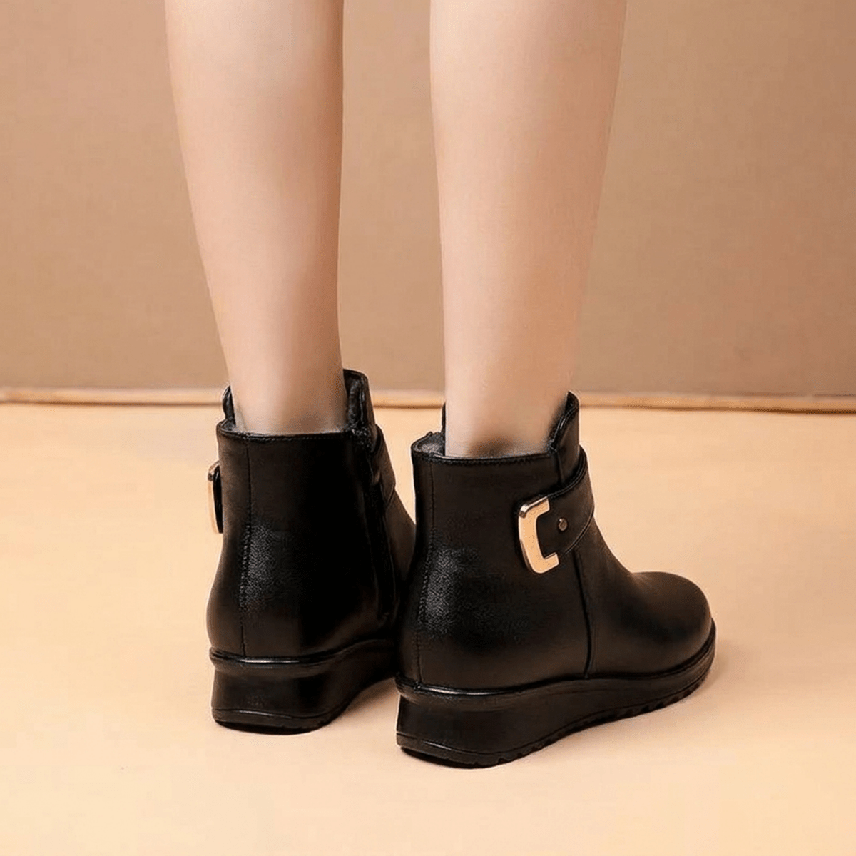 ITERPUB::cold-lorivane-16608794771805::02-hero_back_footwear