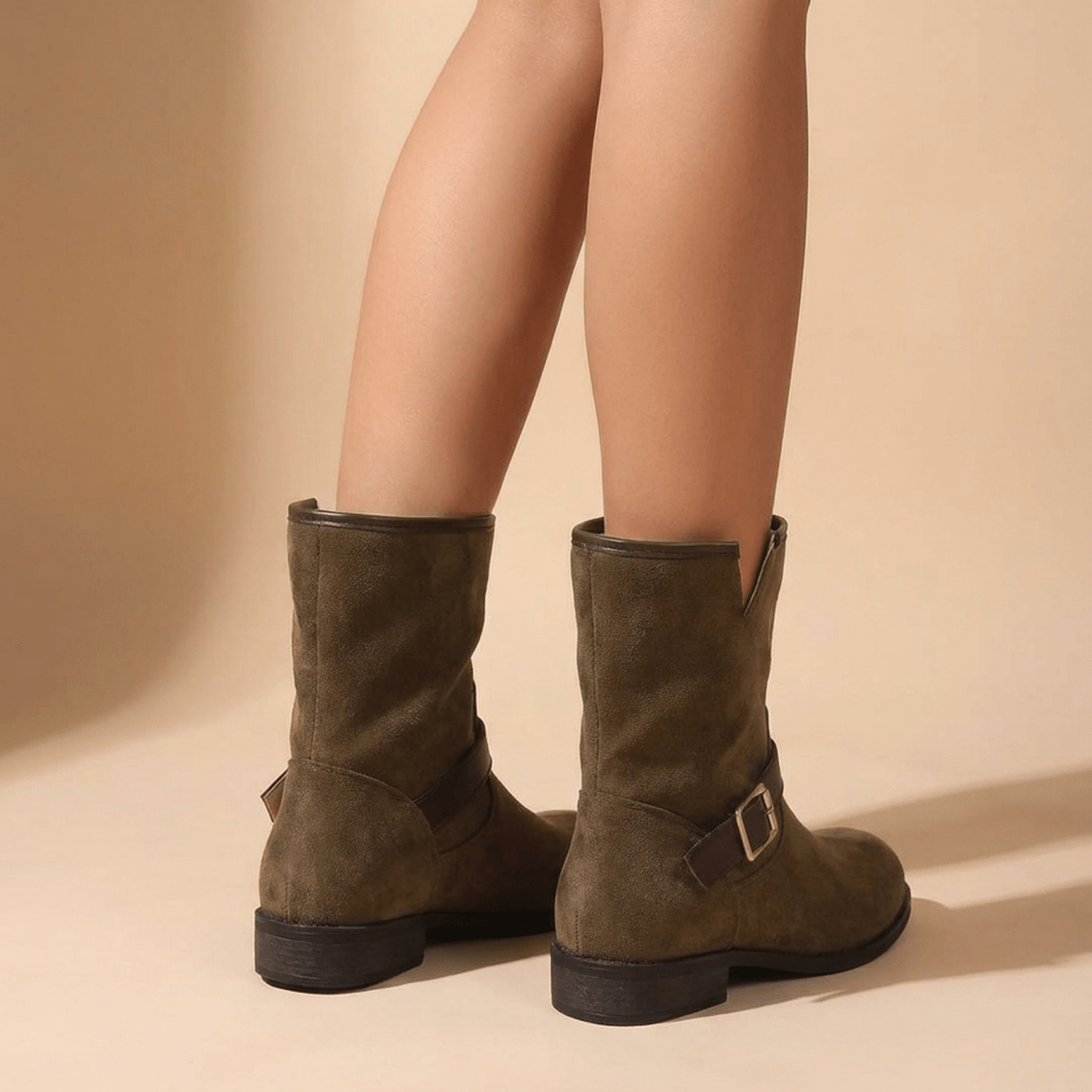 ITERPUB::cold-lorivane-16578492301661::02-hero_back_footwear
