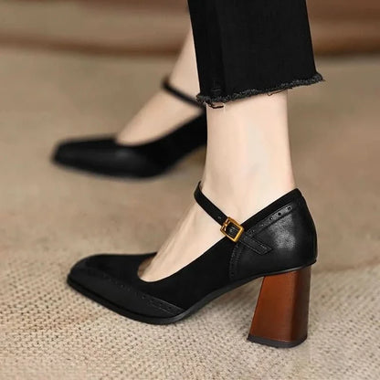 Sarah | Zapatos de salón para mujer con tacón ancho y correa en el tobillo