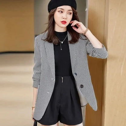 Alice | Blazer de cuadros sin cuello y de corte ajustado para mujer