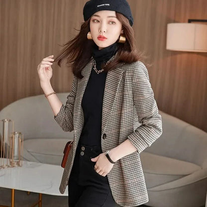Alice | Blazer de cuadros sin cuello y de corte ajustado para mujer