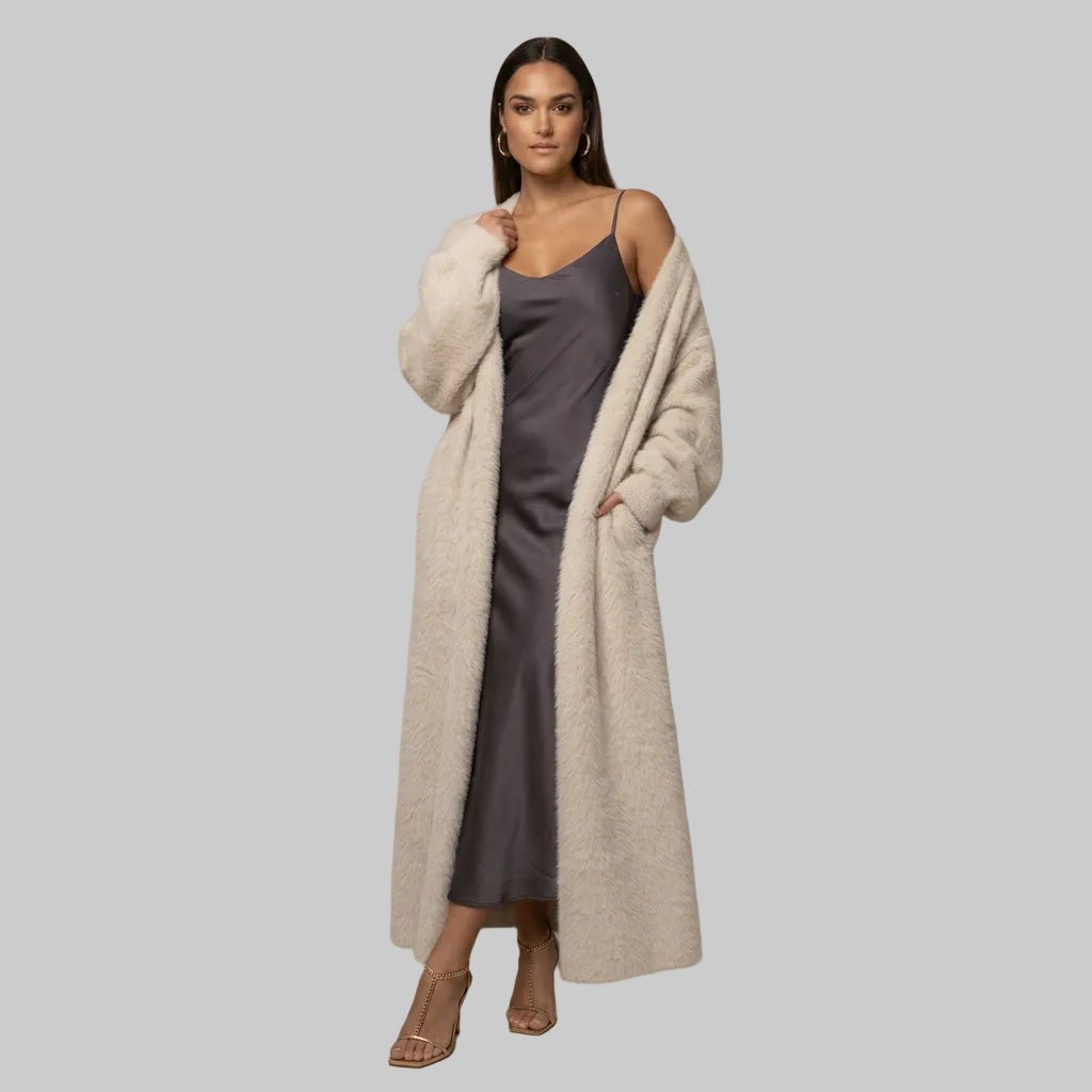 Norah | Damen-Maxicardigan aus Kunstpelz für den Winter